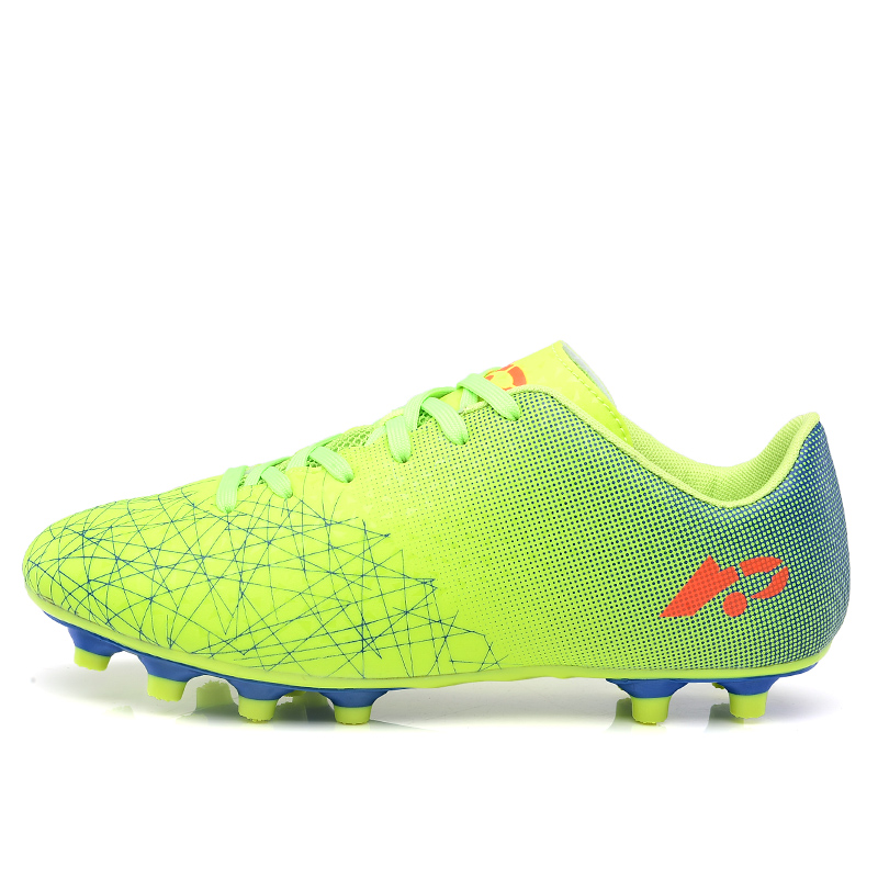 grass football shoes