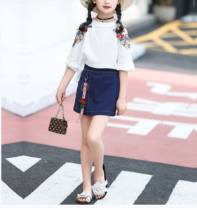 2018 grils new off-shoulder short tops+A-line skirt Korean trend children's suit Summer refreshing skirt suit