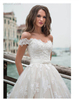  Beach Wedding Dress Off The Shoulder Lace Appliques Princess Wedding Gowns 